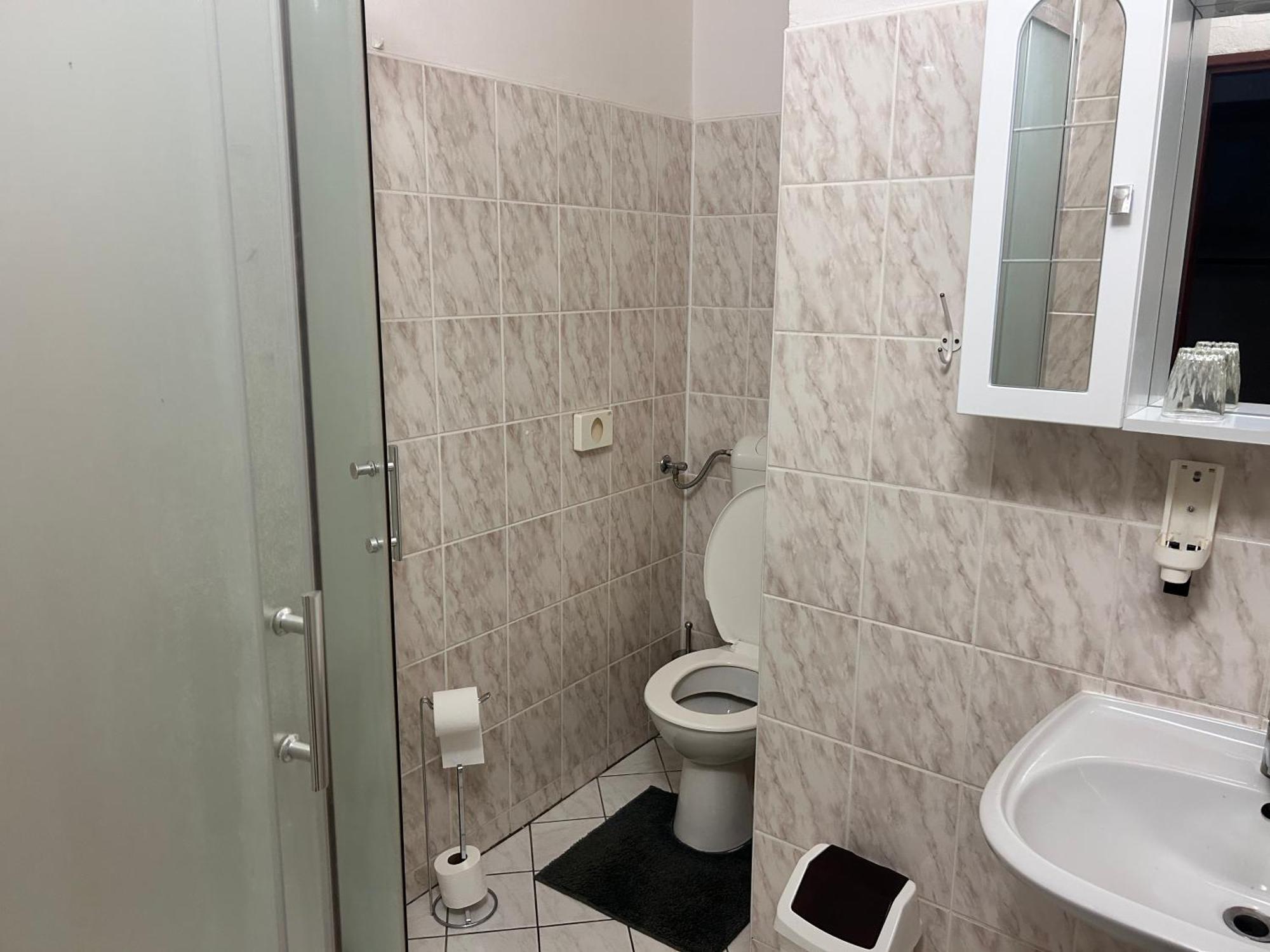 Opočno Restaurace A Penzion Podloubi מראה חיצוני תמונה